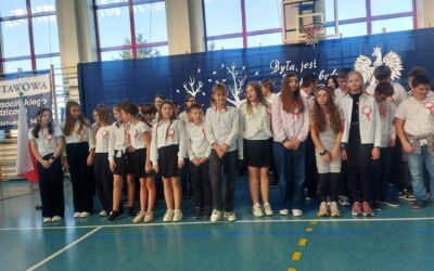 „Niepodległa – bo w nas bije biało-czerwone serce”